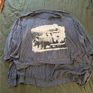 Magnolia Pearl Blue Graphic Top